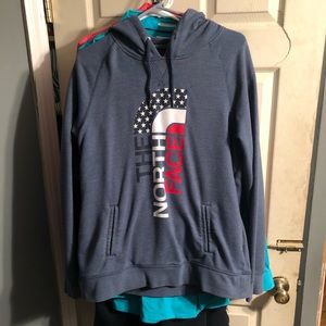 the northface hoodie